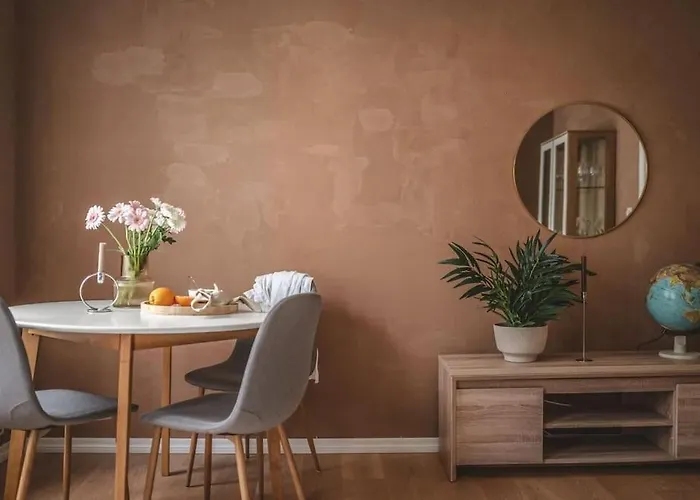 Lovely Townhouse Close To The Centre * برغن