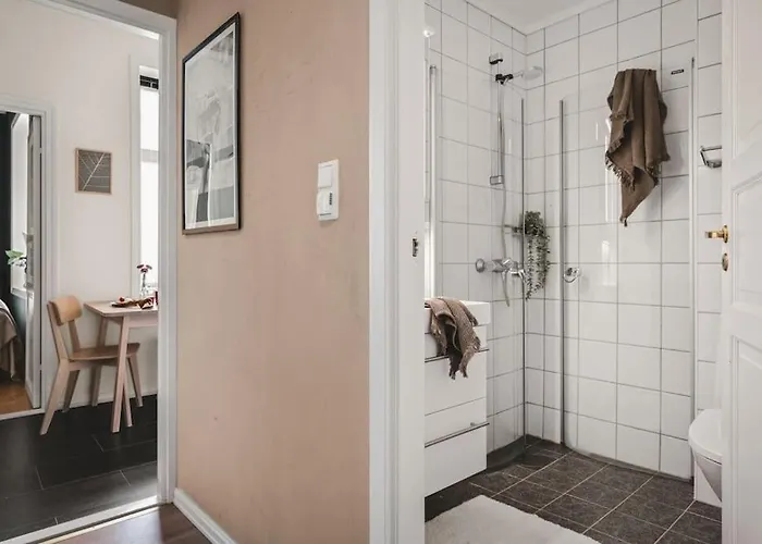 Lovely Townhouse Close To The Centre برغن