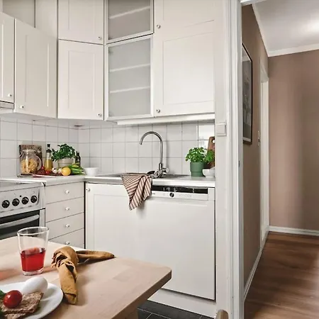 Lovely Townhouse Close To The Centre Lägenhet