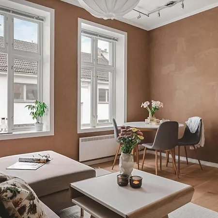 Lägenhet Lovely Townhouse Close To The Centre *