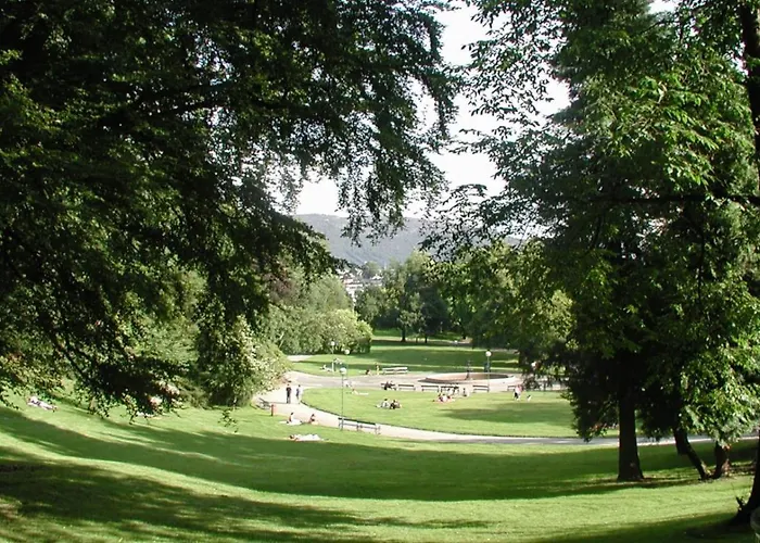 Lovely Townhouse Close To The Centre *